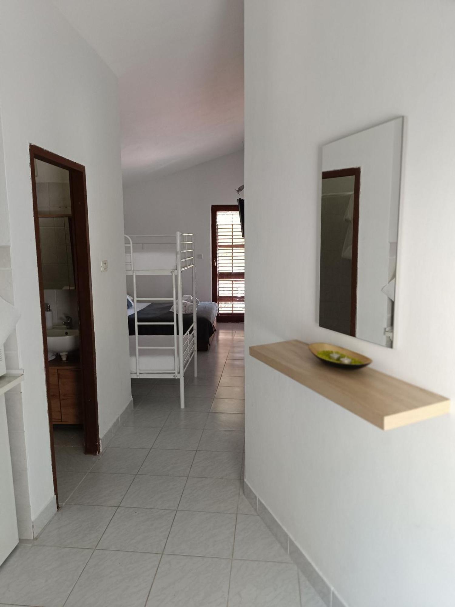 Studio Apartmani Tucic Celina Luaran gambar